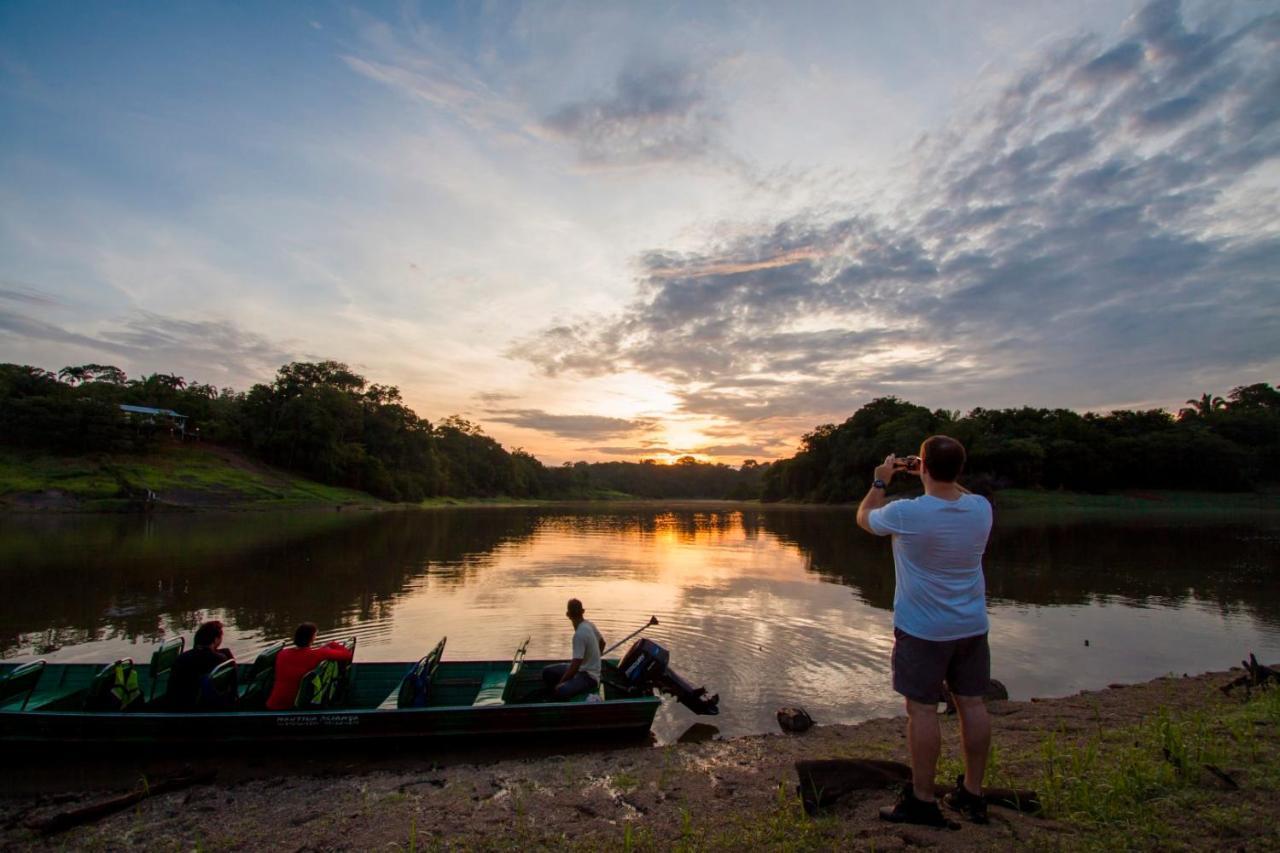 Amazon Turtle Lodge Careiro Eksteriør billede